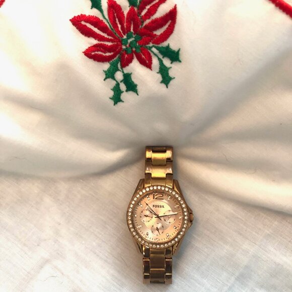 Fossil Rose Gold Large Crystal Bezel Link Watch - Picture 1 of 8